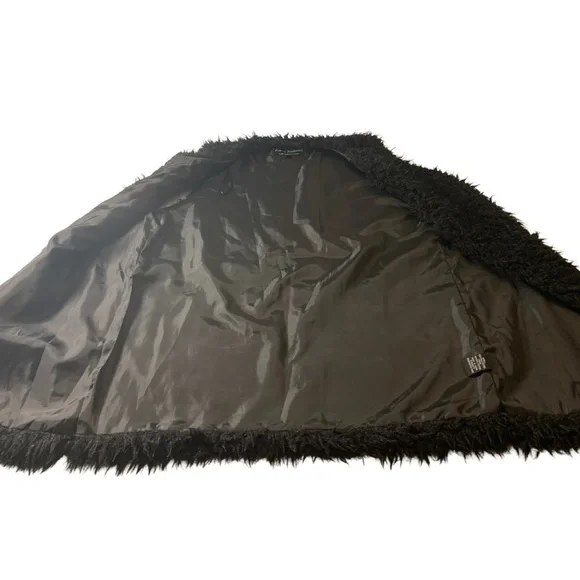 BLACK LONG FAUX FUR (really soft) VEST! - Picture 2 of 6